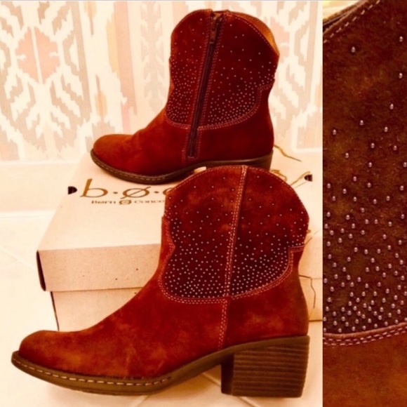 Born Shoes - NWT Born Ambrosia Studded Suede Ankle Boots
